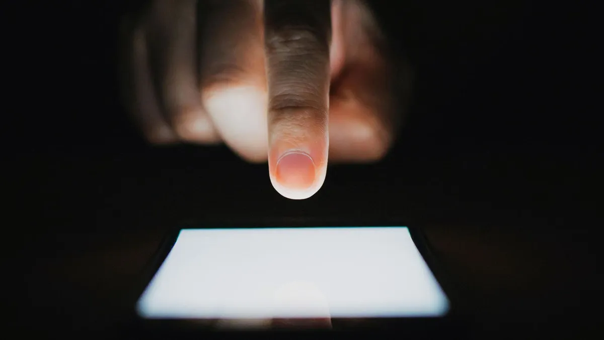 Messaggi non più privati: nuovo aggiornamento Android mette a rischio la privacy sul lavoro